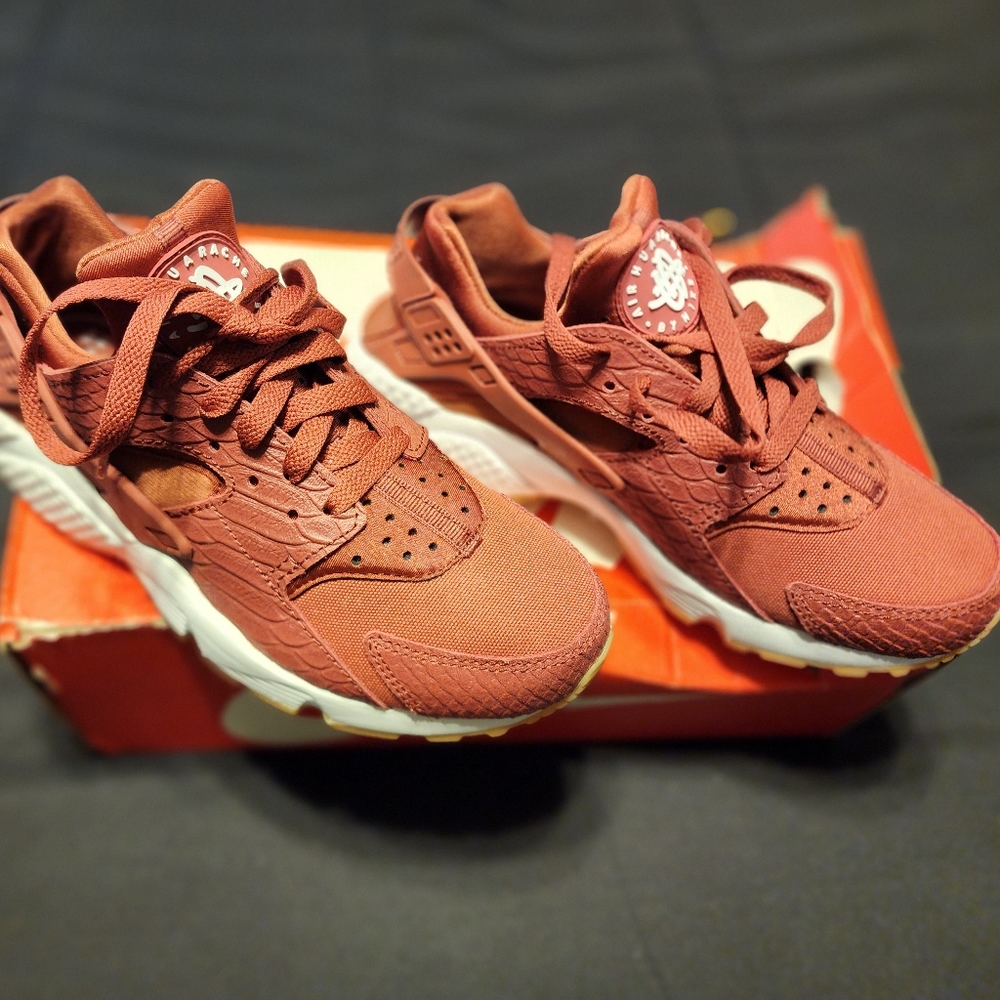 Women Nike